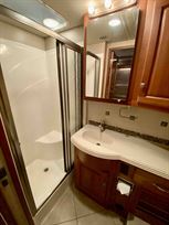 itasca-meridian-34b-motorhome-for-sale