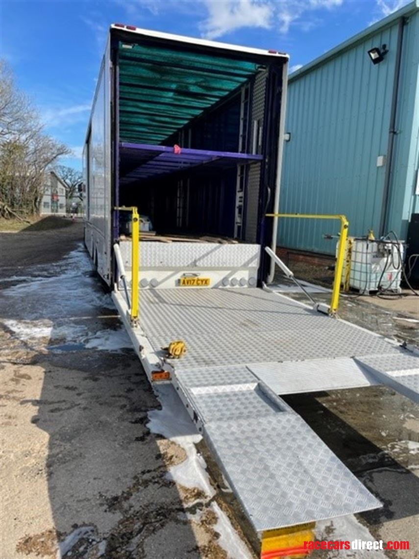 6-car-race-trailer-with-tailift