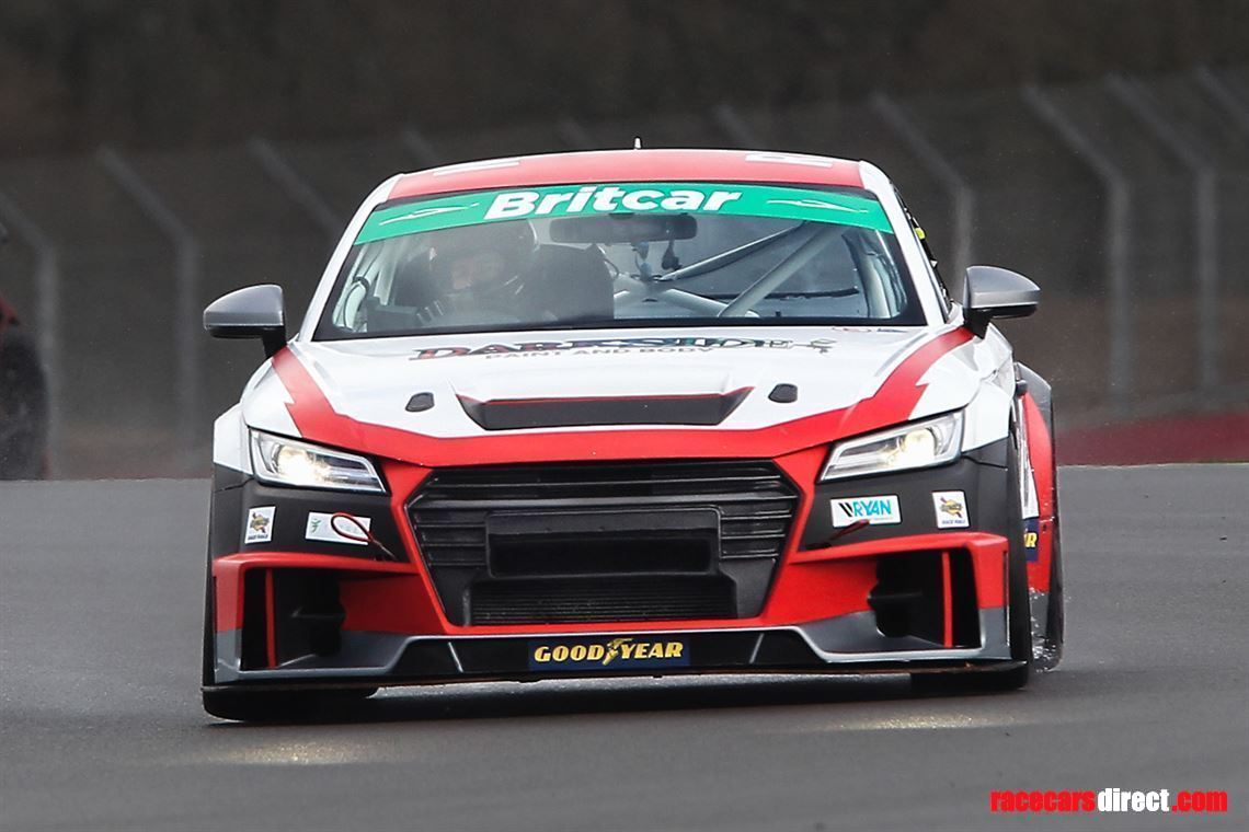audi-tt-8s-front-bumper-tcr-style-duct---univ