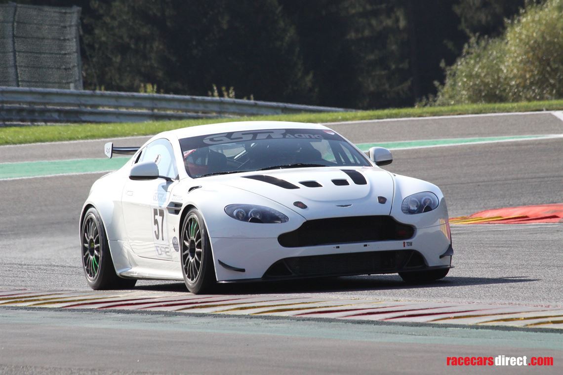 aston-martin-vantage-gt4---2016