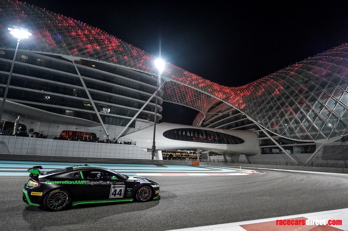 aston-martin-vantage-gt4---2016