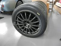 aston-martin-vantage-gt4---2016