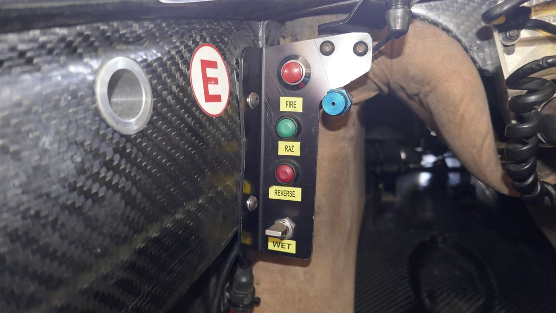 world-series-renault-t08