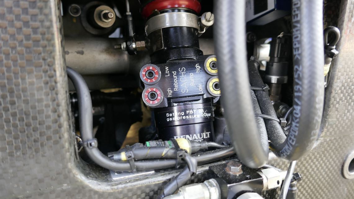 world-series-renault-t08