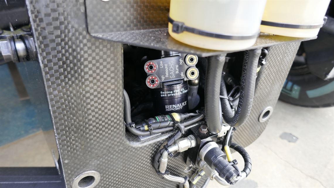 world-series-renault-t08