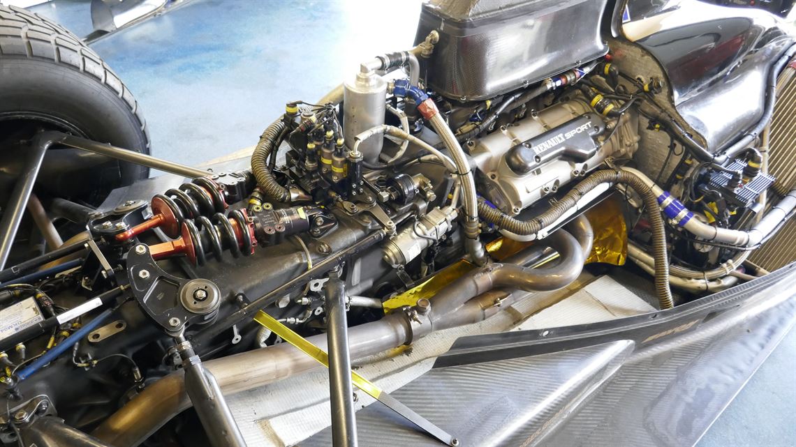 world-series-renault-t08