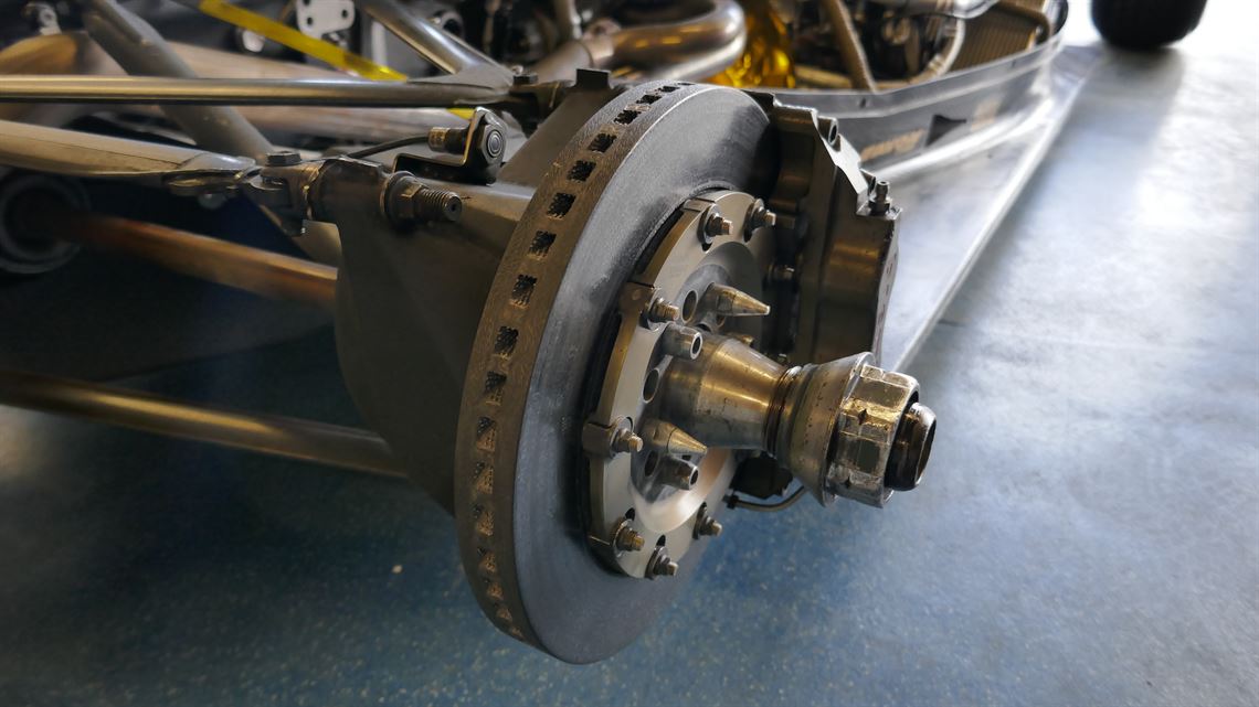 world-series-renault-t08