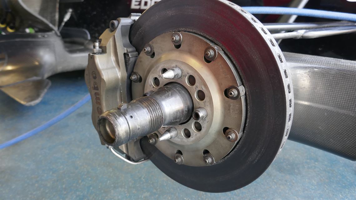 world-series-renault-t08