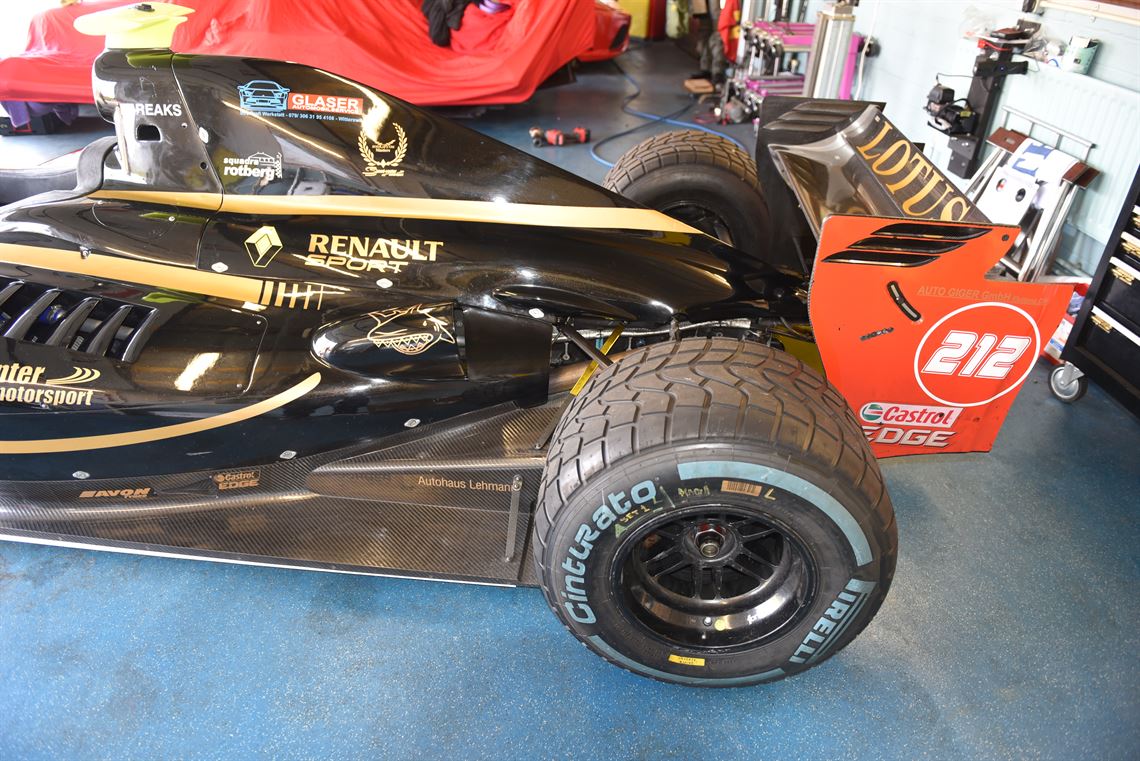 world-series-renault-t08