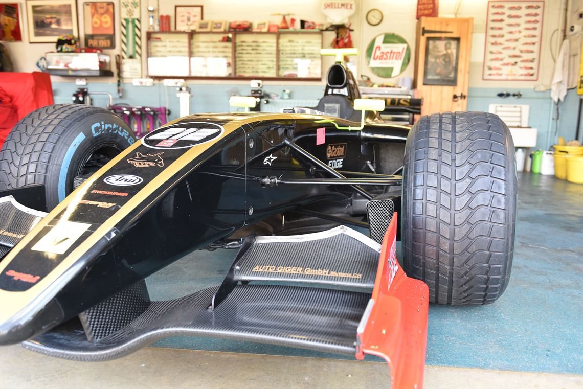 world-series-renault-t08