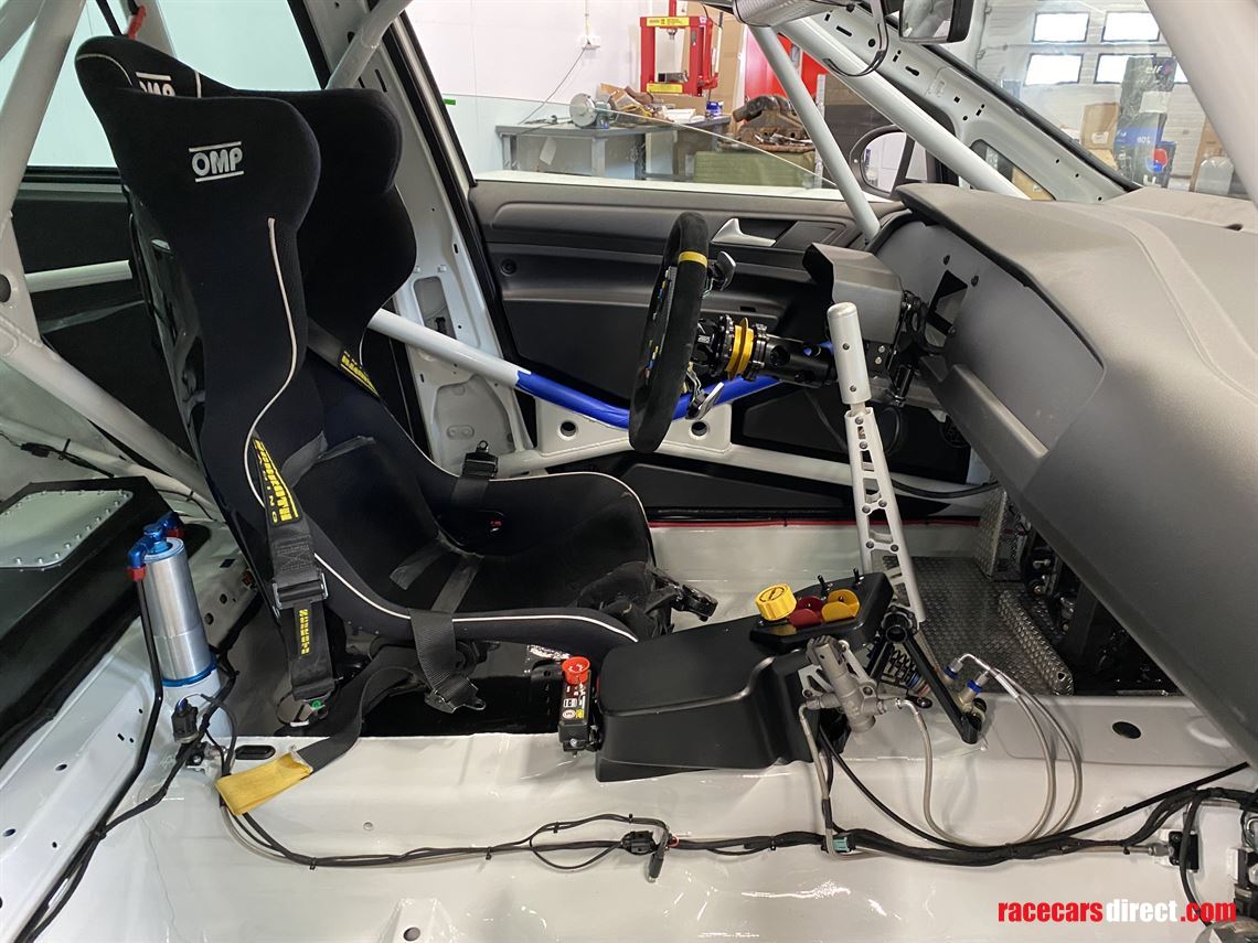 brand-new-vw-golf-gti-tcr-one-of-the-last-cha