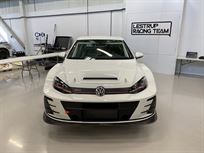 brand-new-vw-golf-gti-tcr-one-of-the-last-cha