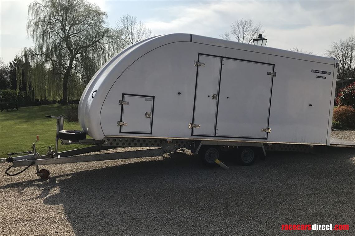 woodford-race-liner-6022-tilt-bed-covered-tra