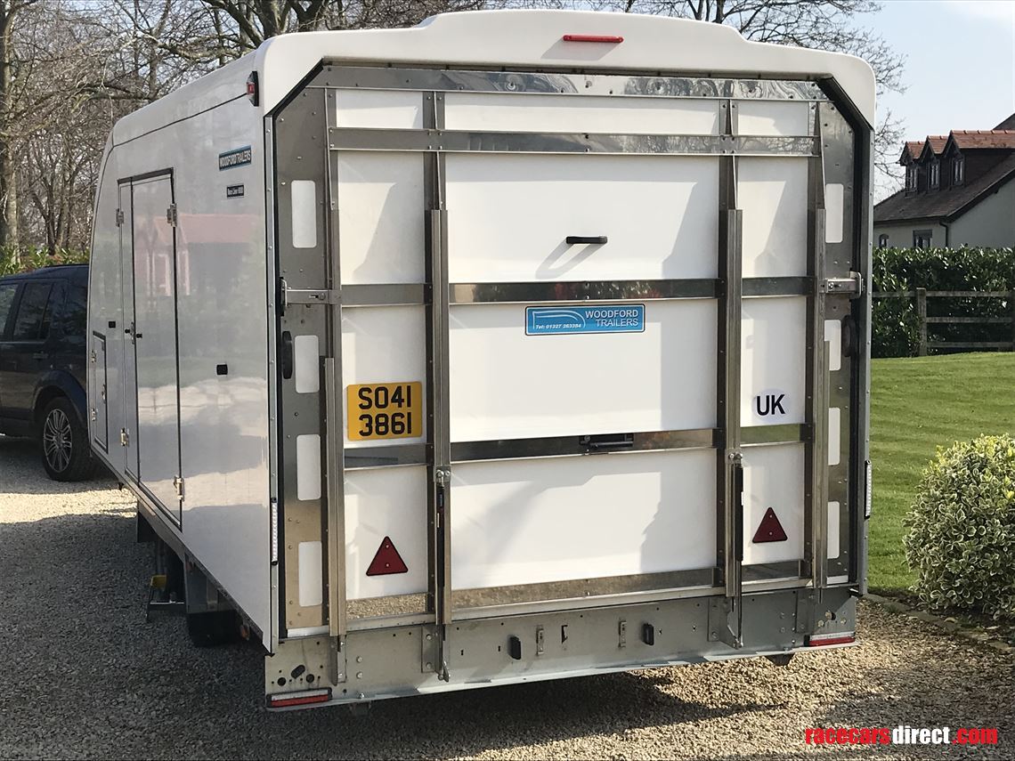 woodford-race-liner-6022-tilt-bed-covered-tra