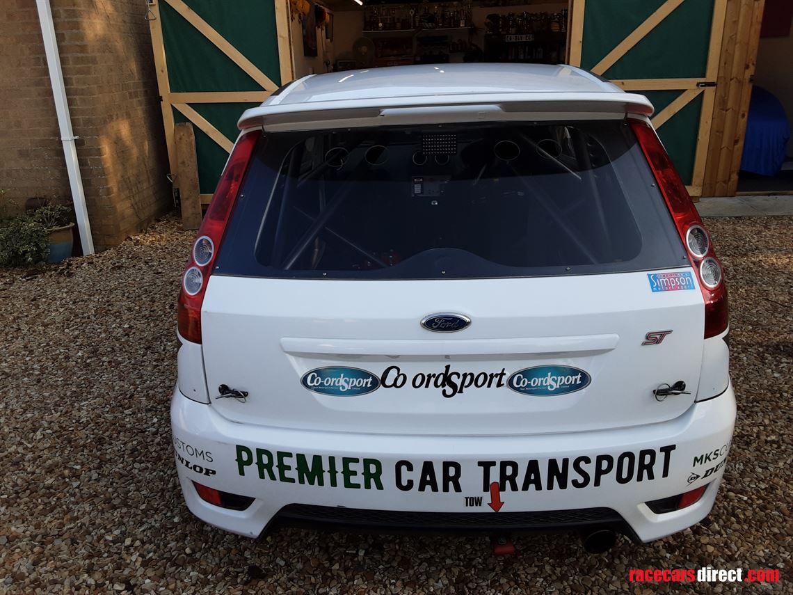 ford-fiesta-st-race-car