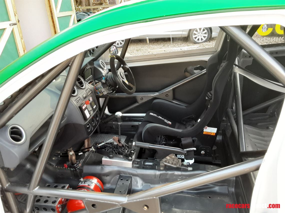ford-fiesta-st-race-car