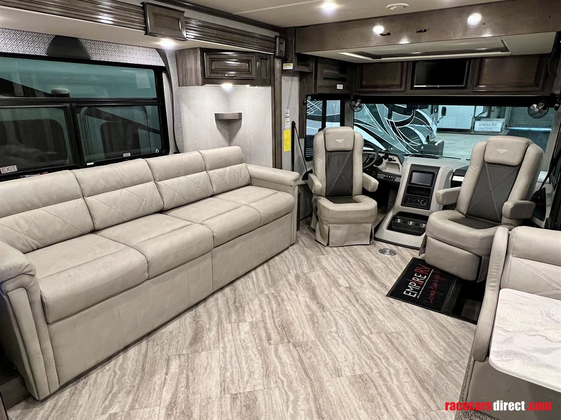 fleetwood-bounder-35p-motorhome-for-sale