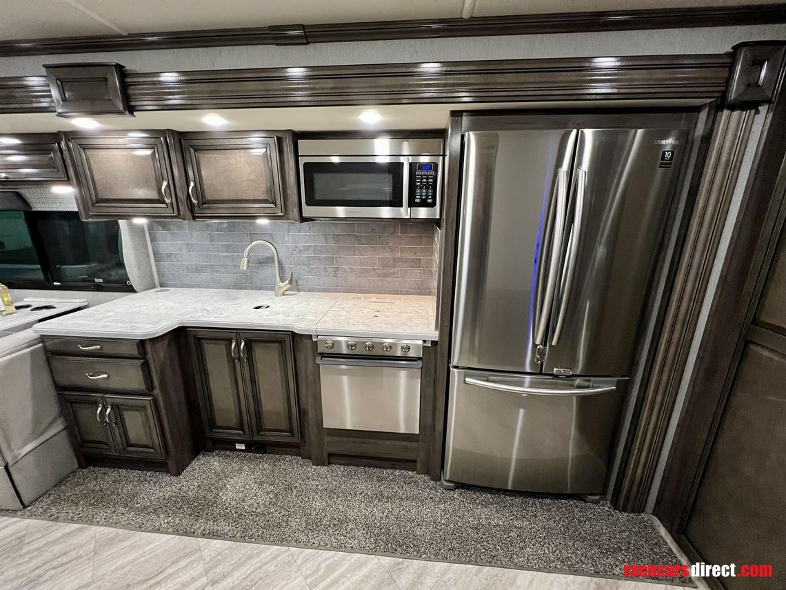 fleetwood-bounder-35p-motorhome-for-sale