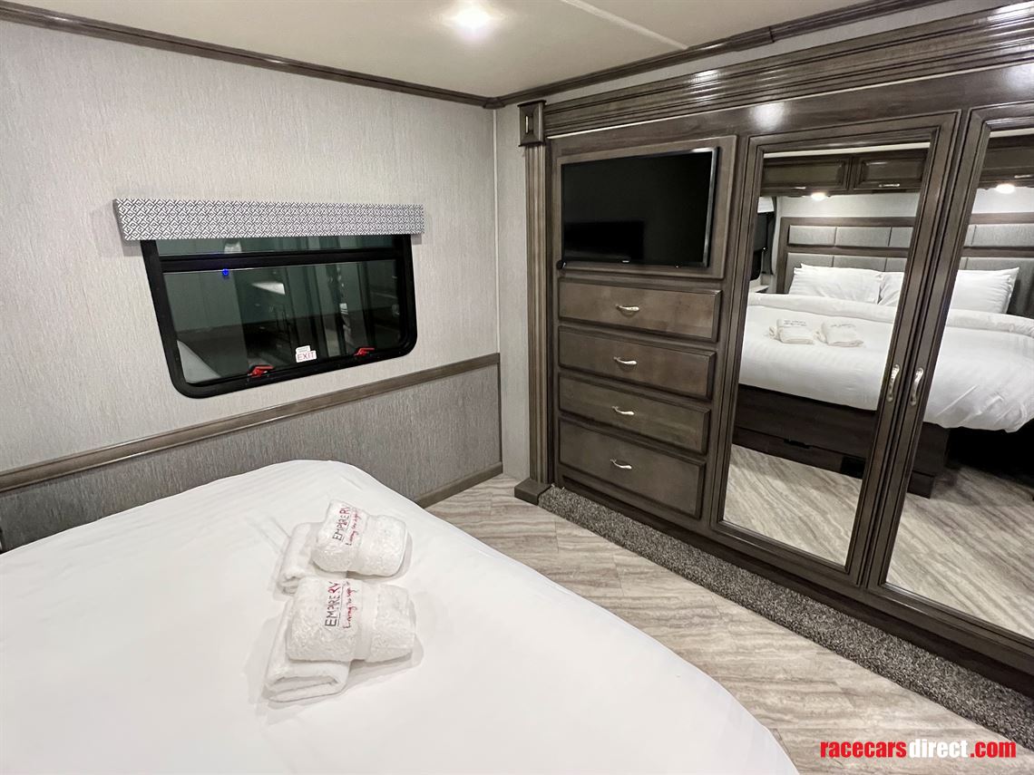 fleetwood-bounder-35p-motorhome-for-sale