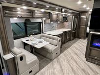 fleetwood-bounder-35p-motorhome-for-sale