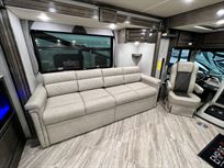 fleetwood-bounder-35p-motorhome-for-sale