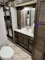 fleetwood-bounder-35p-motorhome-for-sale