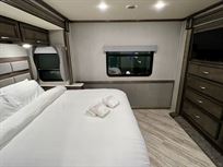 fleetwood-bounder-35p-motorhome-for-sale