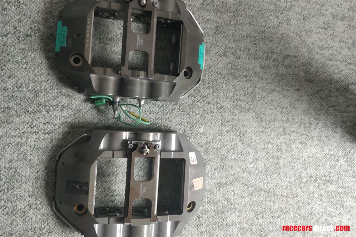 alcon-6-pot-brake-calipers