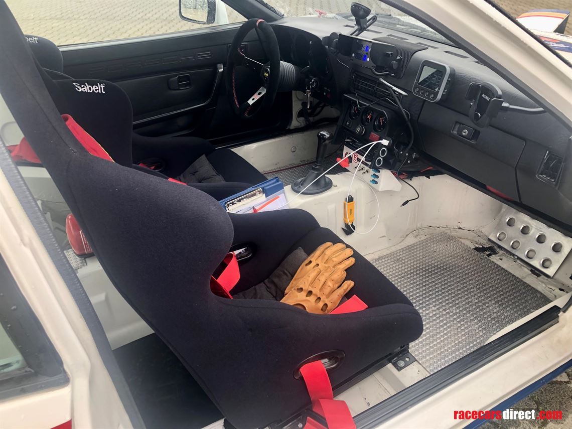 rothmans-porsche-924-20-safari