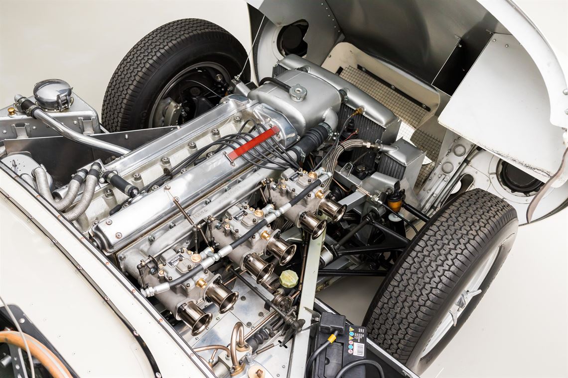 jaguar-d-type-fia-recreation