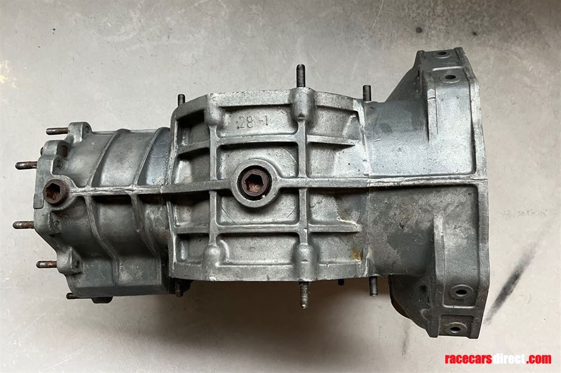 hewland-mk8-magnesium-casing