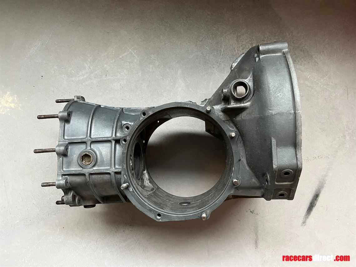 hewland-mk8-magnesium-casing