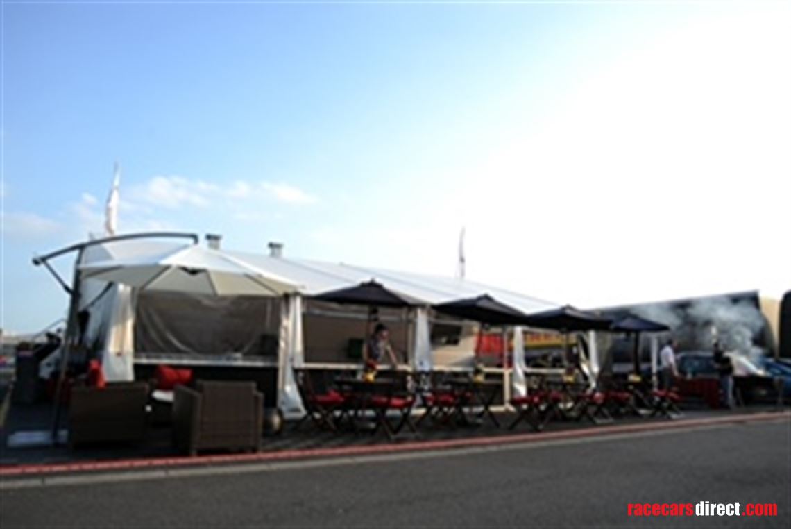 hospitality-unit---ex-smoking-dog