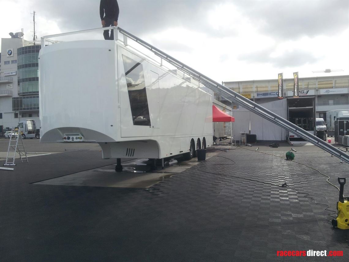 hospitality-unit---ex-smoking-dog