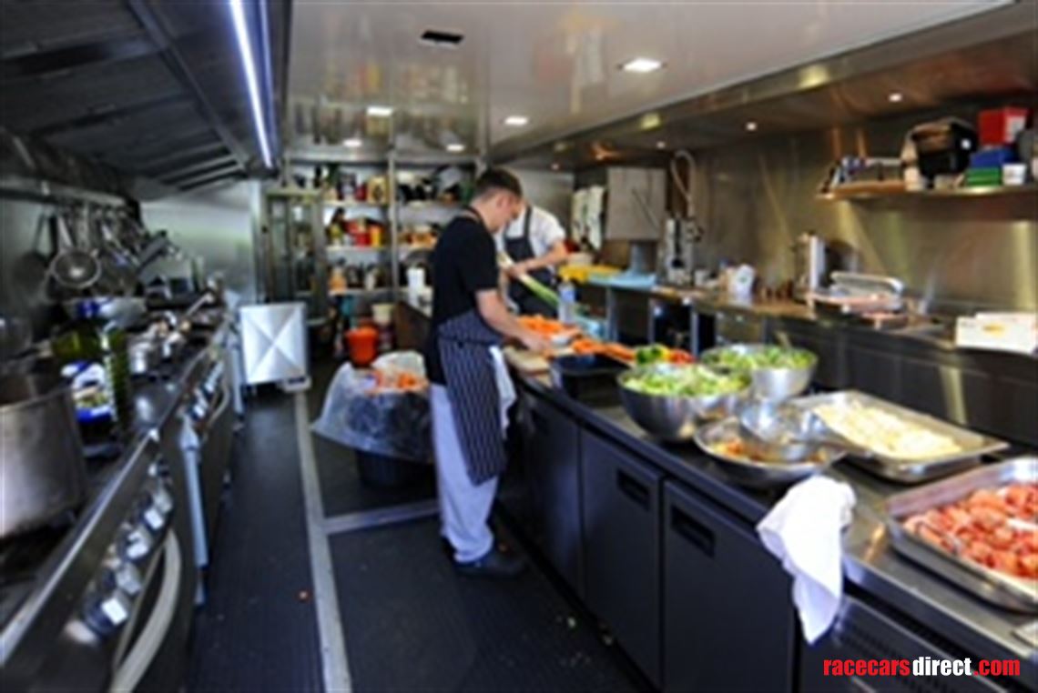 hospitality-unit---ex-smoking-dog