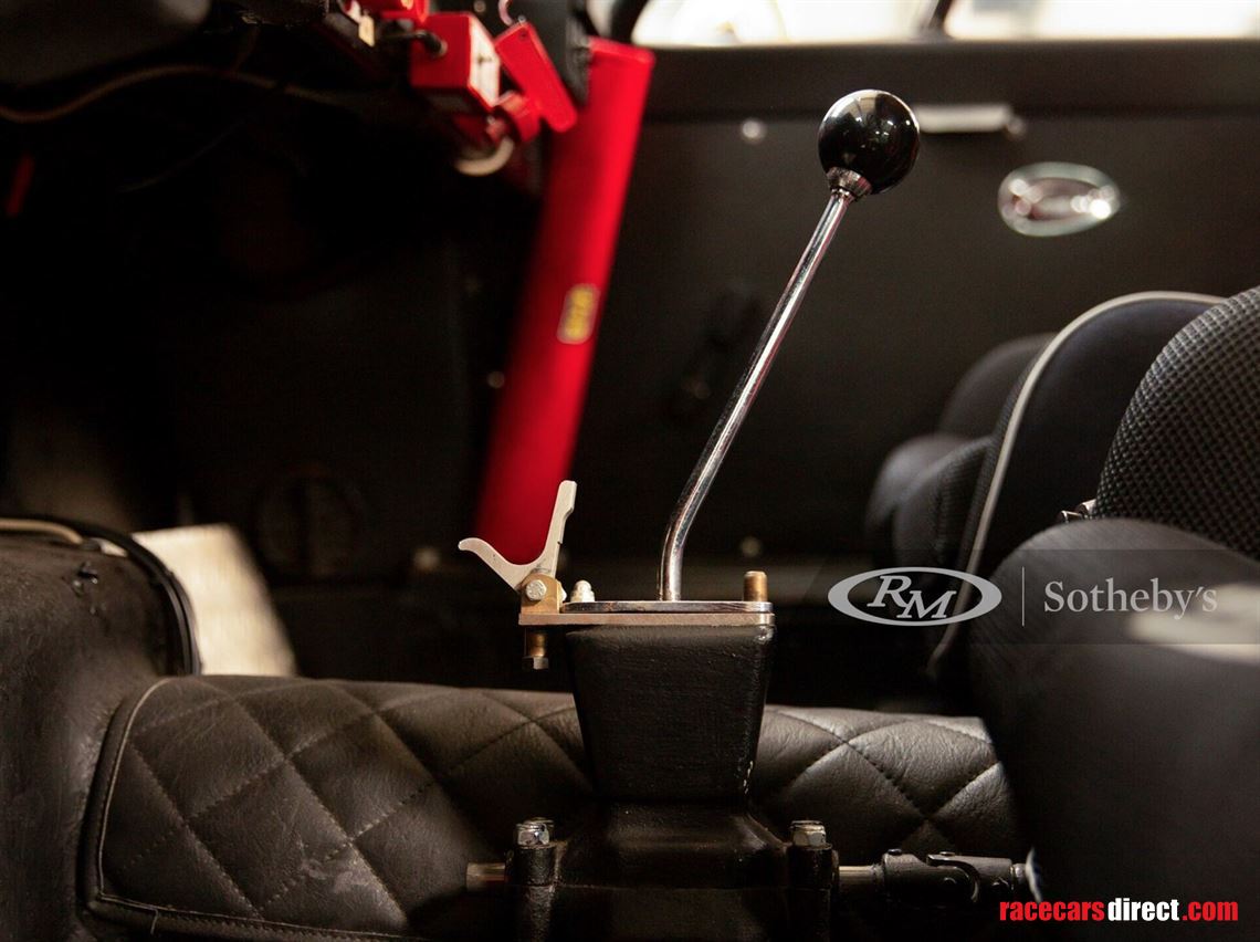 1973-ferrari-365-gtb4-daytona-berlinetta-comp