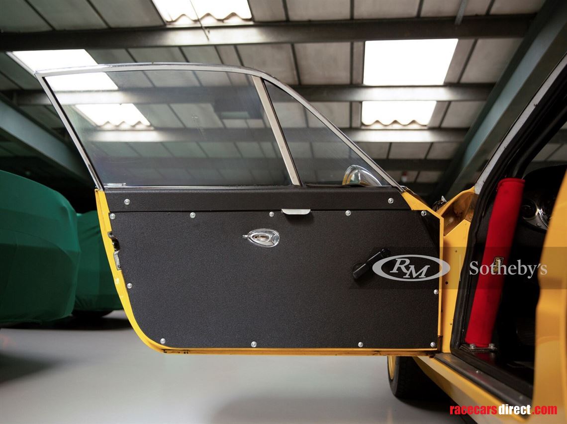 1973-ferrari-365-gtb4-daytona-berlinetta-comp