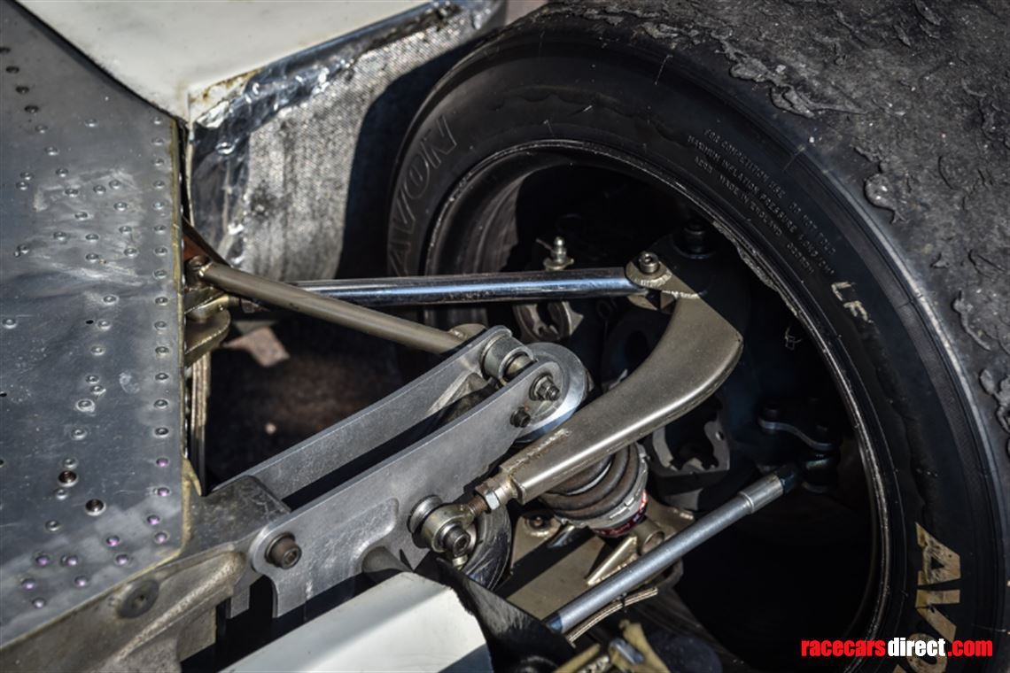 sold-1982-lancia-lc1