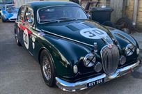 historic-race-car-jaguar-mk-1-34