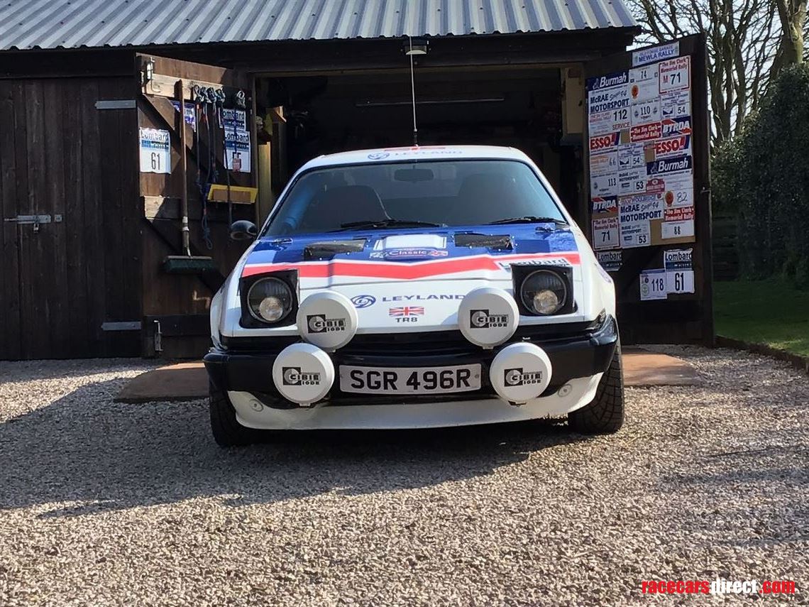 triumph-tr8-rally-car