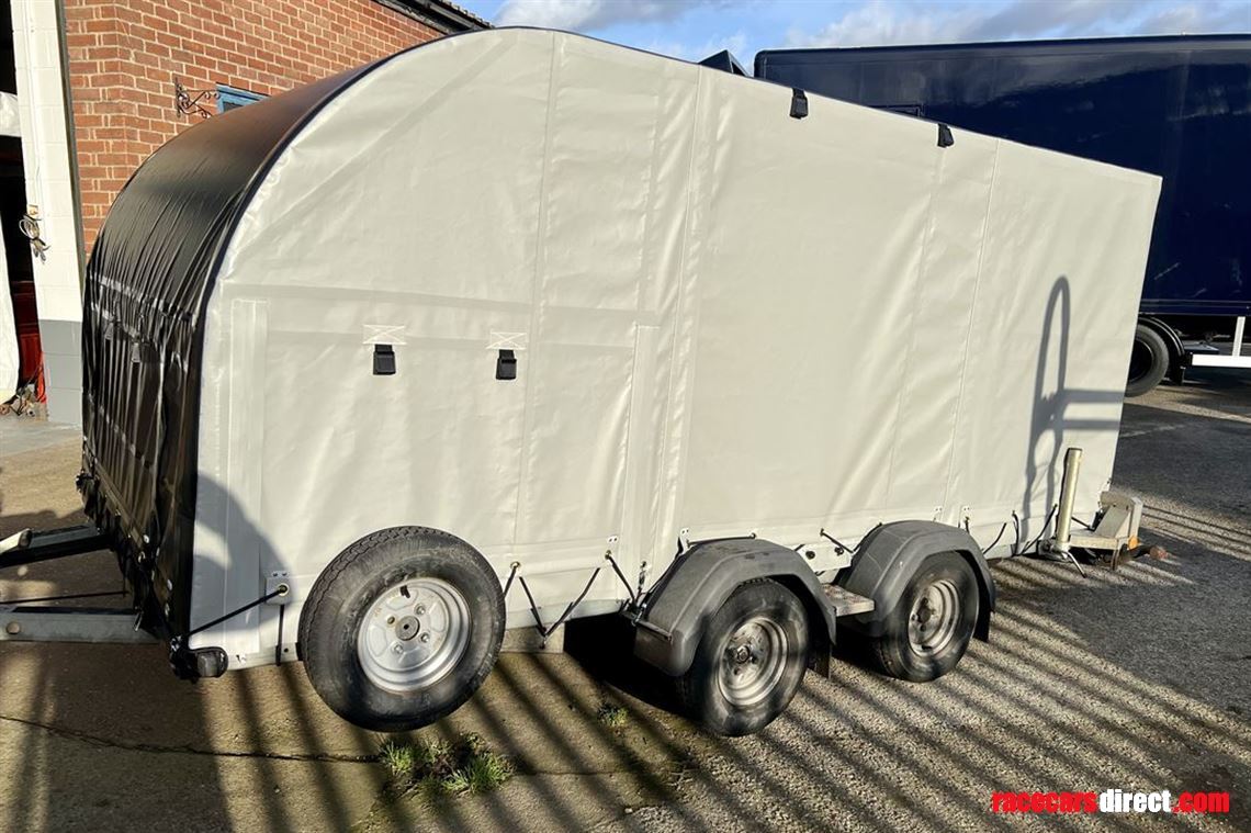 woodford-trailer-with-gt-cover