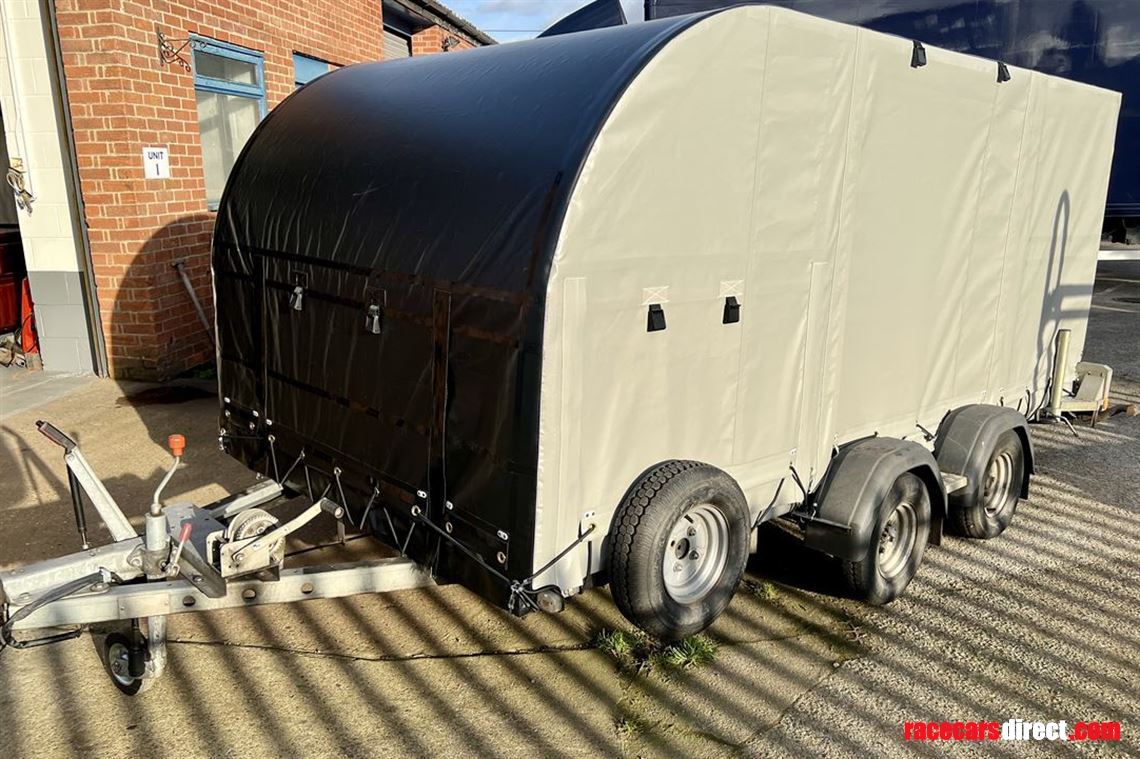 woodford-trailer-with-gt-cover