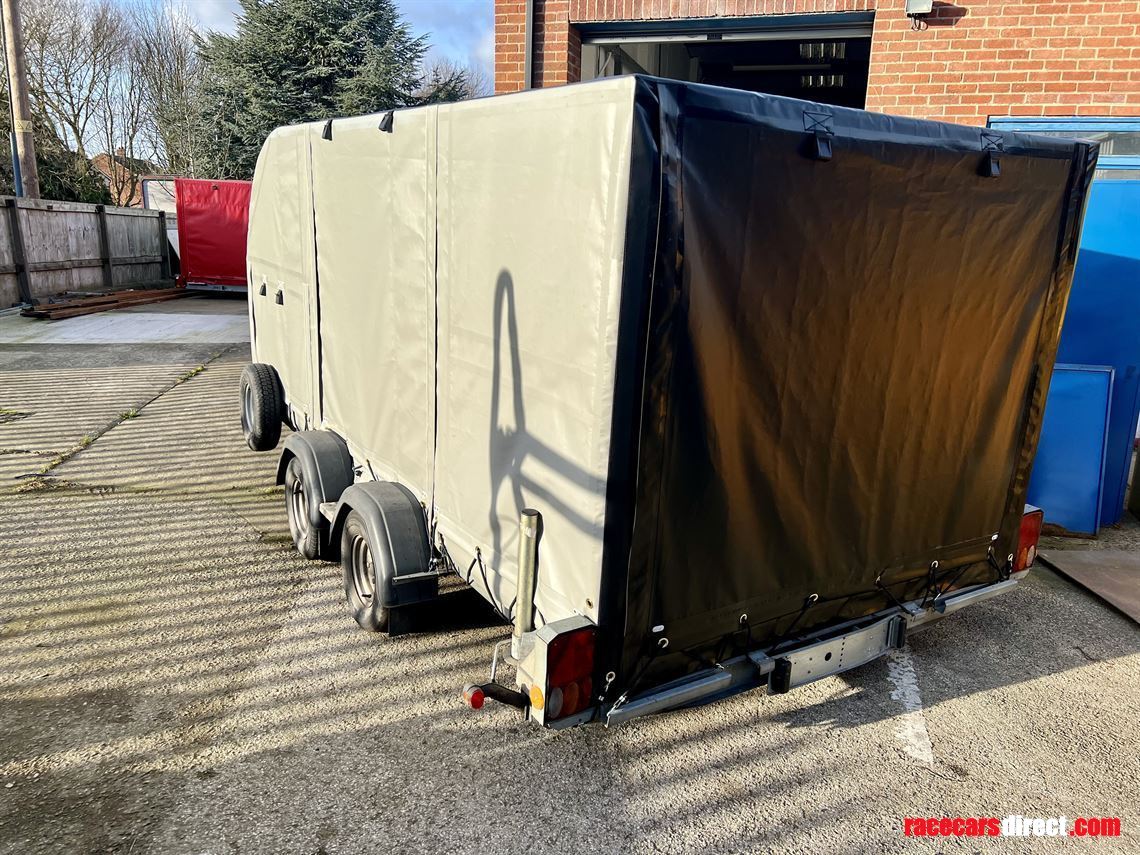 woodford-trailer-with-gt-cover