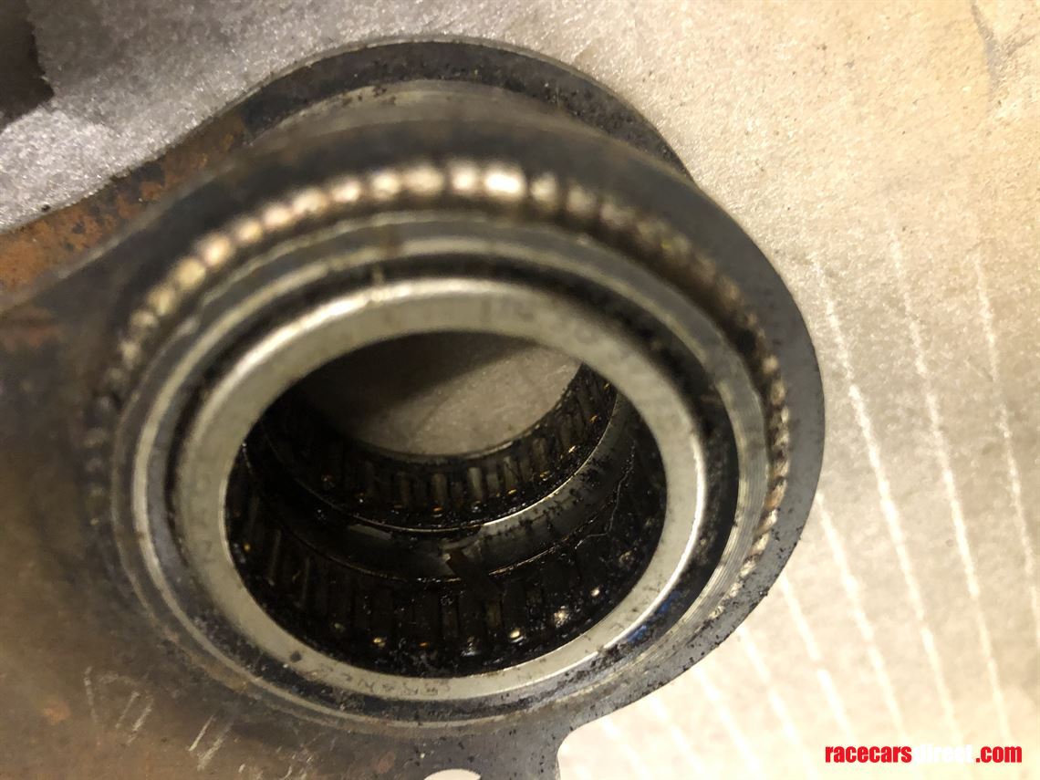 pair-suspension-pushrod-fulcrums--with-2-row