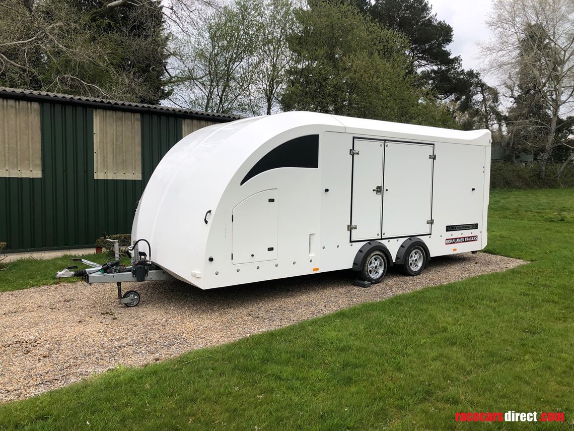 2016-brian-james-race-transporter-5