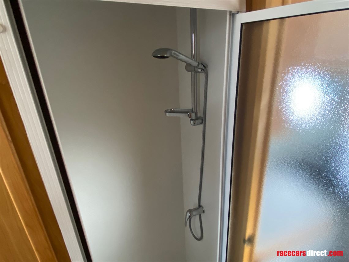 mercedes-atego-rs-race-cruiser-motorhome