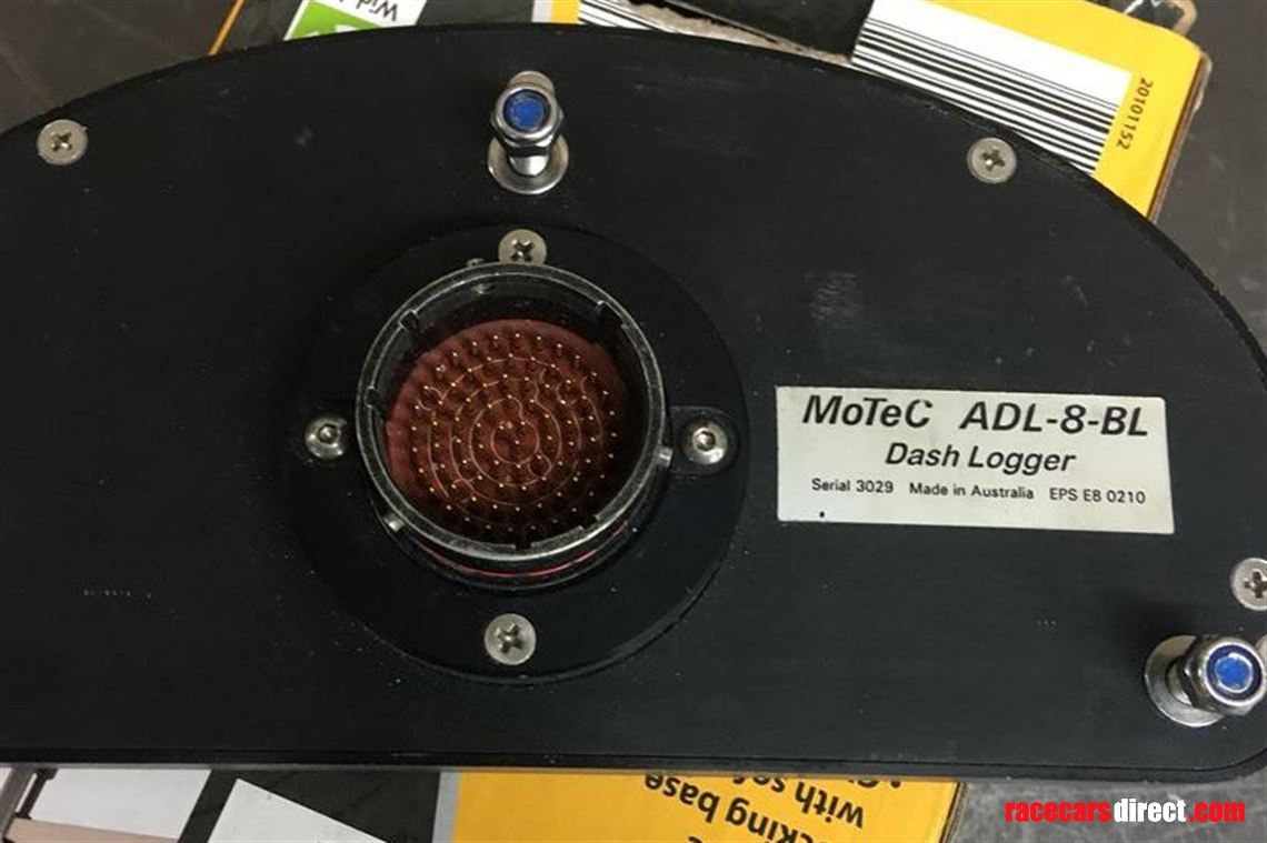 motec-adl-8-bl-logging-dash