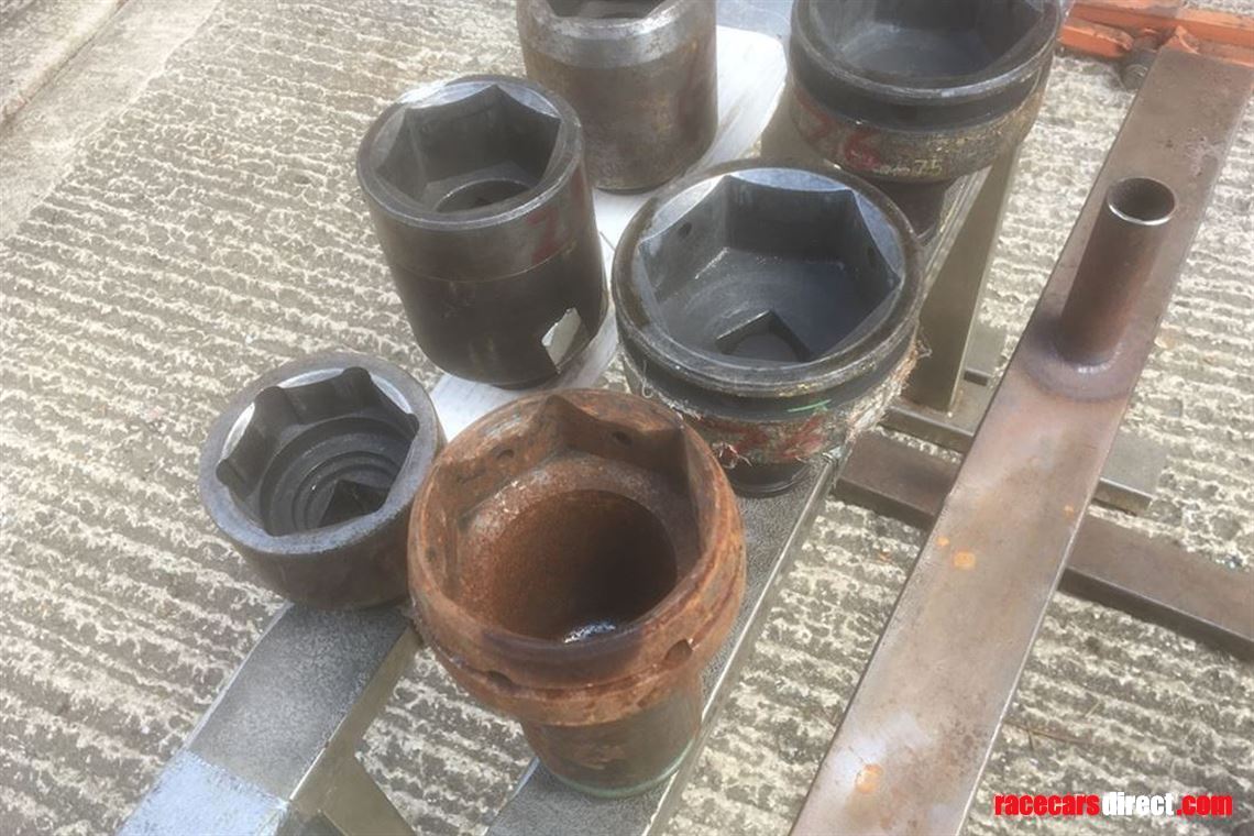 workshop-team-kit-stands-jacks