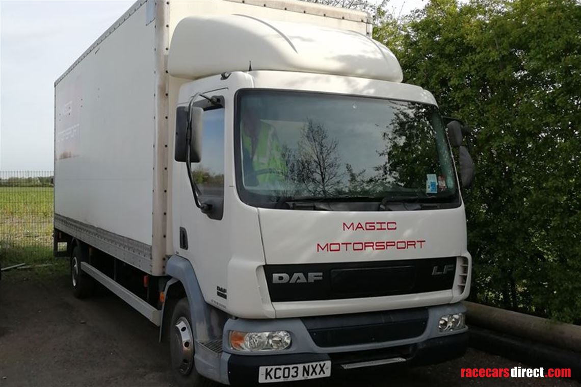 daf-lf45170-race-car-transporter