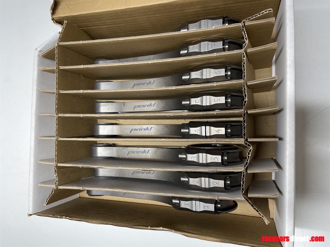 spyker-gt2-audi-v8-engine-and-parts